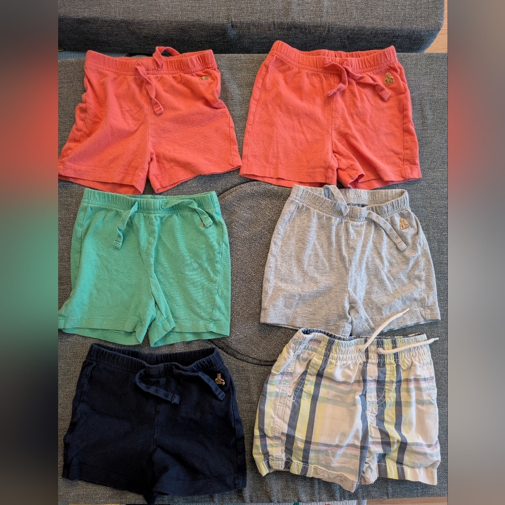 Bundle of Baby Gap Shorts 12-18 months